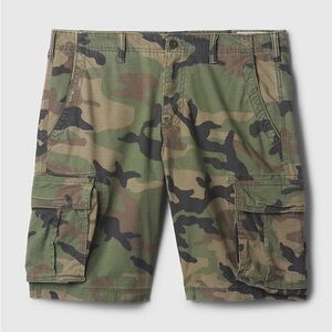 GAP Men's Camouflage Cargo Shorts